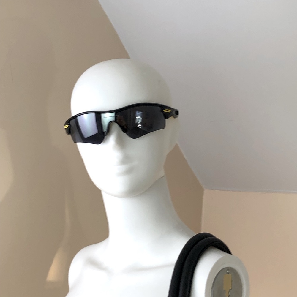EDITING. New NWT Oakley